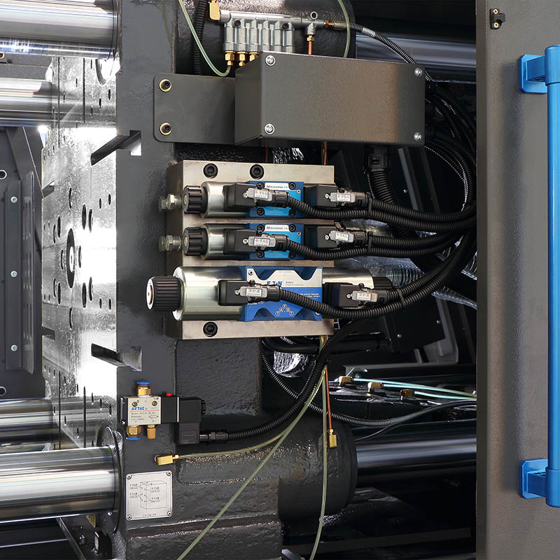 SP300: SP máquina de moldagem por injeção de energia inteligente
